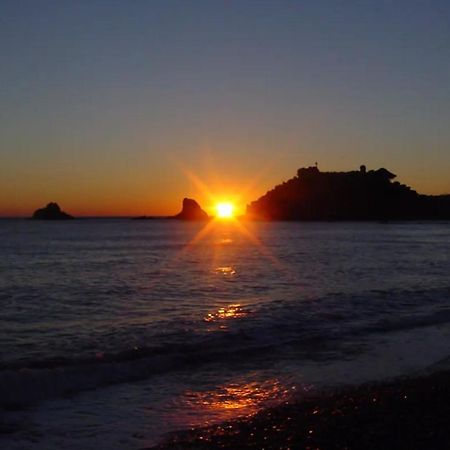 Apartamento En La Playa Con Vistas De Ensueno Almuñécar Dış mekan fotoğraf